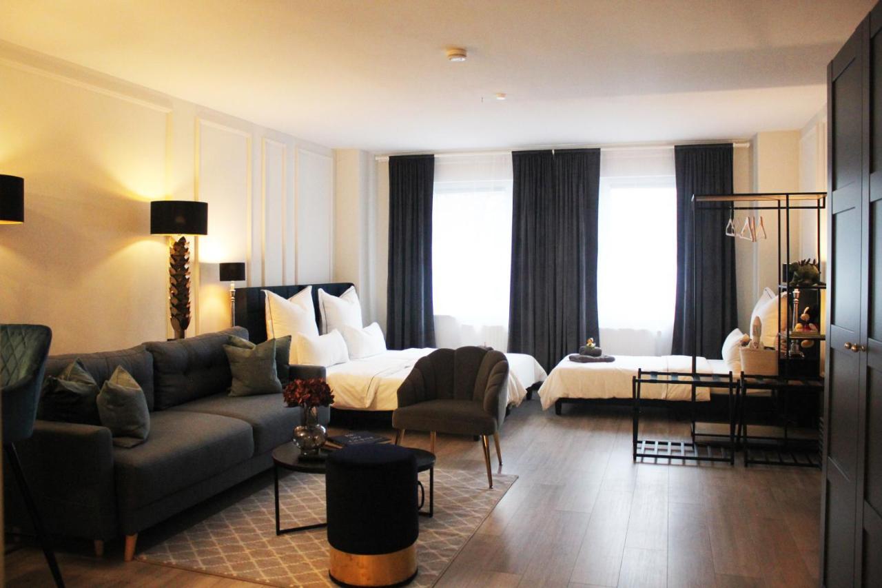 Apartment R B Business Am Flughafen Fuer 1-5 Personen - Ideal Fuer Geschaeftsreisende Und Familien - Kueche - Waschtrockner - Smart Tv *