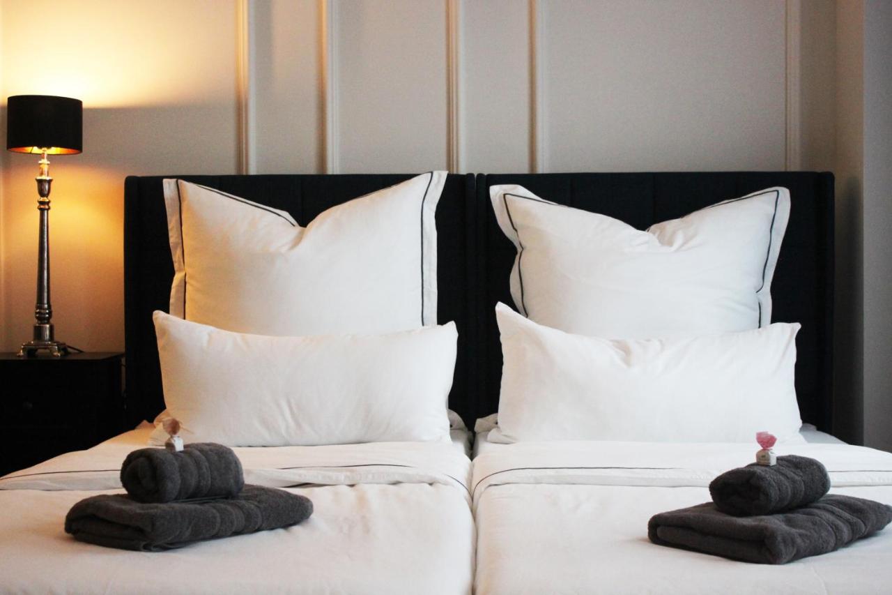 Apartment R B Business Am Flughafen Fuer 1-5 Personen - Ideal Fuer Geschaeftsreisende Und Familien - Kueche - Waschtrockner - Smart Tv