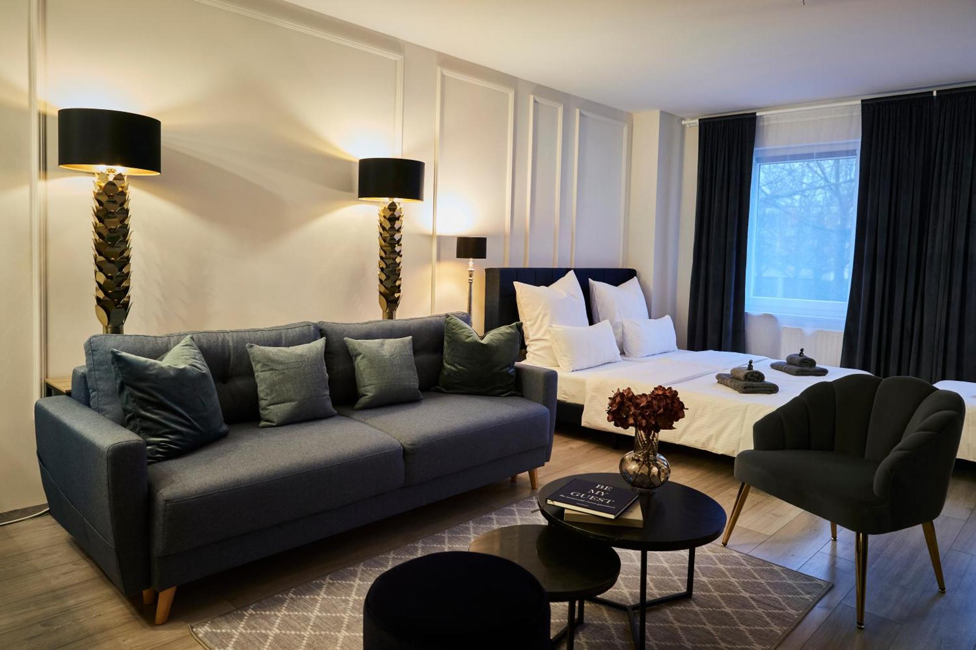 Apartment R B Business Am Flughafen Fuer 1-5 Personen - Ideal Fuer Geschaeftsreisende Und Familien - Kueche - Waschtrockner - Smart Tv *